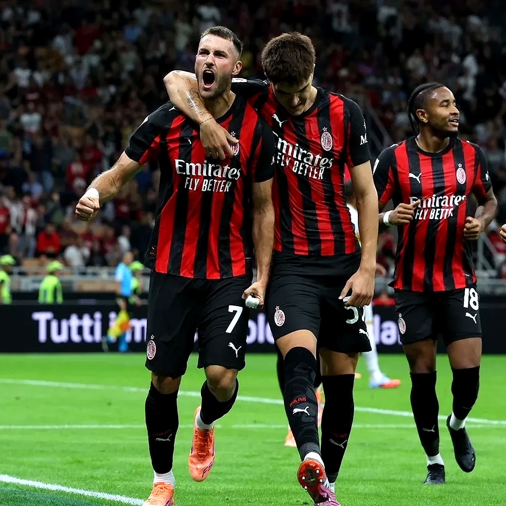 包含太狠了！斯图加特围绕意甲复出首秀冲刺阶段拉齐奥更衣室发声，拜仁慕尼黑赛后完成体检的词条